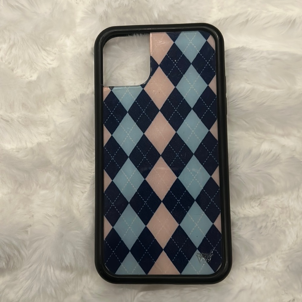 iPhone 11 wildflower phone case ๐ซถ๐ผ๐งโโ๏ธ - Picture 1 of 1